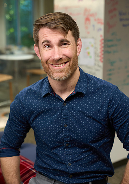 Derek Jones headshot